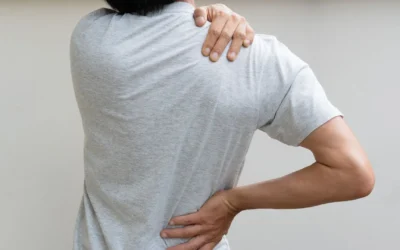 Dorsalgie entre omoplates : comprendre et calmer